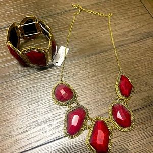 Necklace with matching bracelet